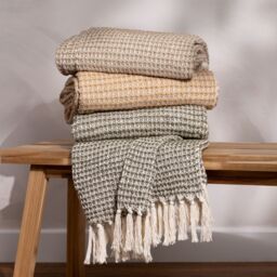Yard Lorne Waffle 100% Cotton Throw in Yellow - Size: 150 cm x 200 cm - thumbnail 3