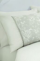 Dreams & Drapes 'Jasmine' Floral Jacquard Duvet Cover Set in Green - Size: Single - thumbnail 2