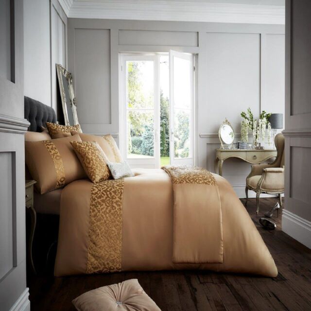 Smart Living Premium Venice Duvet Cover With Pillowcases in Gold - Size: Double - image 1