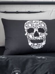 Catherine Lansfield 'Skulls' Halloween Duvet Cover Set in Grey - Size: Single - thumbnail 3