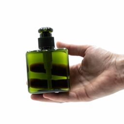 KDMD Squat Reusable Dispenser Bottle - 250ml in Green - thumbnail 3
