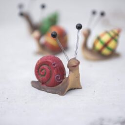 Marco Paul Pack of 4 Multicoloured Snail Garden Ornaments - thumbnail 3