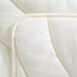 OHS Quilted Arches Coverless 7.5 TOG Duvet Bedding Set in Cream - Size: Double - thumbnail 3