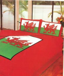 Velosso Welsh Dragon Cotton Rich Printed Duvet Cover & Pillowcase Set in Red - Size: Single - thumbnail 1