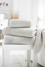 Deyongs Hotel Spa Palazzo Deluxe Cotton Towels - 1846 in Silver