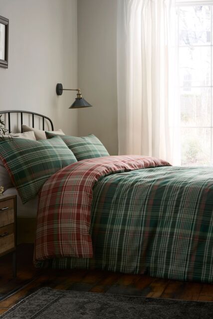 Dreams & Drapes 'Bennet Check' Brushed Cotton Duvet Cover Set in Green - Size: King - image 1