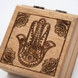 KDMD Small Square Box 10x10x4.2cm - Hamsa Black Engraved in Brown - Size: 10x10x4.2 cm - thumbnail 3