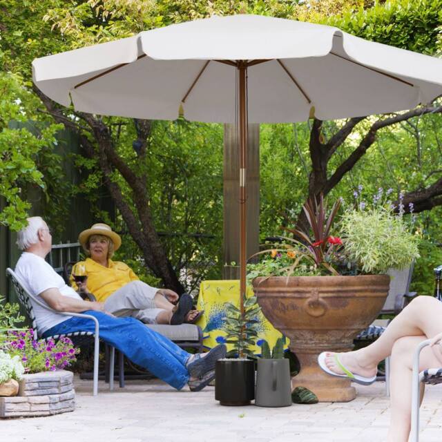 OUTSUNNY Garden Parasol Patio Umbrella with Ruffles Cream White