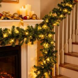 Shatchi 2.7M Pre-Lit Alaskan Garland - 70 Warm White LEDs, Christmas Décor in Green - thumbnail 2
