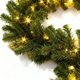 Shatchi 2.7M Pre-Lit Alaskan Garland - 70 Warm White LEDs, Christmas Décor in Green - thumbnail 4