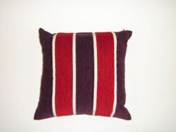 Rapport Home Oxford Chenille Cushion Cover (43x43 cm) in Aubergine - Size: 43 cm x 43 cm - thumbnail 1
