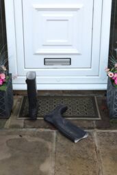 JVL Havana Rubber Pin Doormat 45x75cm Circles in Black - Size: 45 cm x 75 cm - thumbnail 2
