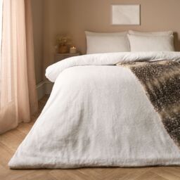 OHS Thermal Soft Teddy Fleece Duvet Cover Bedding Set in White - Size: Single - thumbnail 1
