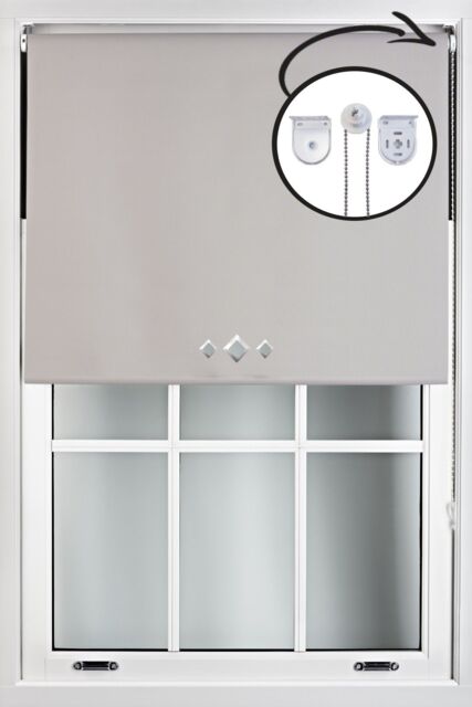 Furnished Grey Blackout Roller Blind with Triple Diamond Eyelets & Metal Fittings - Size: 125 cm width x 165 cm drop - image 1