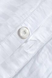 Homescapes Egyptian Cotton Stripe Duvet Cover & Pillowcase 330 TC in White - Size: Double - thumbnail 3