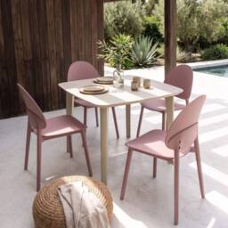 Wyld and Coco Set of 4 Pink Minimalist Outdoor Chairs - Stackable No Armrests - thumbnail 1