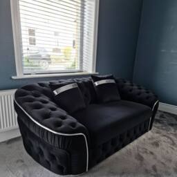 Stratus Interiors Ambassador Sofa Chesterfield Toronto Gold Trim Plush Velvet No Frills in Black - Size: 2 Seater