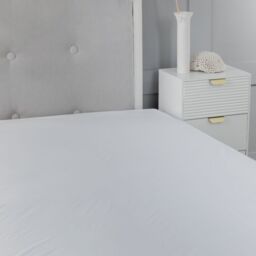 Snug City Anti Bed Bug Mattress Protector Waterproof Fully Encased Zipped Mattress Cover Dust Mite Proof in White - Size: King - thumbnail 3