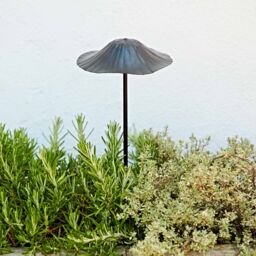 Paper High Metal Mushroom Garden Stake in Black - thumbnail 1