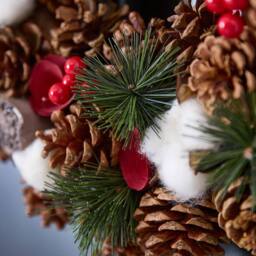 Dibor 36cm Pinecone & Roses Christmas Wreath with Tree Wreath Hanger in Red - thumbnail 3