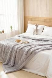 Living and Home 130x160cm Reversible Coral Fleece Blanket Throw for Sofas & Bed in Grey - Size: 130 cm x 160 cm - thumbnail 3