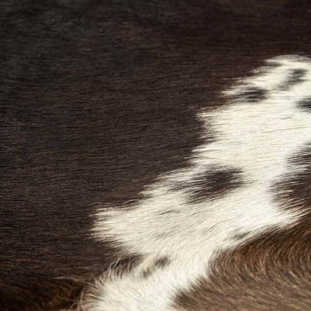 Berkfield Home Real Cow Hide Rug Black 150x170 cm - Size: 100 cm diameter - image 1
