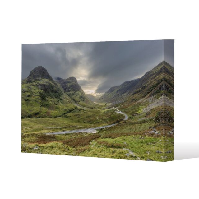 Benjamin Tate Design Highlands (Canvas Print) / 31 x 41 x 4cm in Natural - Size: 31 x 41 x 4 cm - image 1