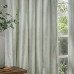 Yard Hebden 100% Cotton Blackout Pencil Pleat Curtain Pair in Pale Green - Size: 168 cm width x 229 cm drop - thumbnail 3
