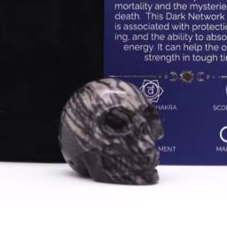 KDMD Dark Network Stone Small Skull - Intricate Carved Gemstone Decor in Black - thumbnail 2