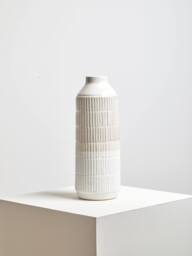 Orsina Modern Large Grey Textured Glass Vase, Ribbed Design Flower Vase for Contemporary Spaces, Modern Large Vase in White - thumbnail 4