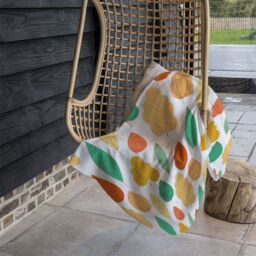 Benjamin Tate Design Decorative Leaves Blanket in Natural - Size: 120 cm x 150 cm - thumbnail 4
