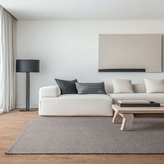 The Rug Shop UK Grey Modern Easy to clean Hand Made Plain Area Rug - Size: 200 cm x 290 cm - image 1