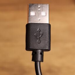Samuel Alexander 1.5m Black USB Adaptor Plug for Christmas SnowSwirl Decorations - thumbnail 5