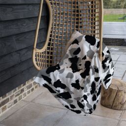 Benjamin Tate Design Animal Print Blanket in Natural - Size: 120 cm x 150 cm - thumbnail 4