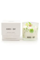 KDMD Agnes & Cat Botanical Soy Wax Candle Fellberry 350g in White - thumbnail 4