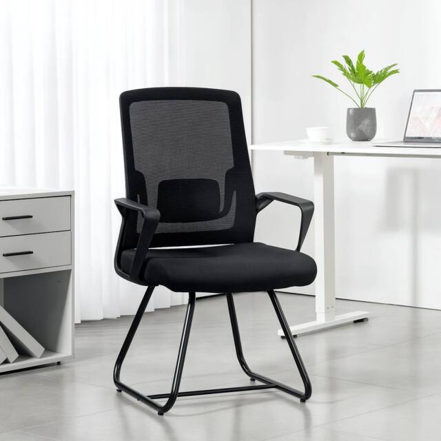 HOMCOM Desk Chair No Wheels, Meeting Chair with Mesh Back for Waiting Room in Black