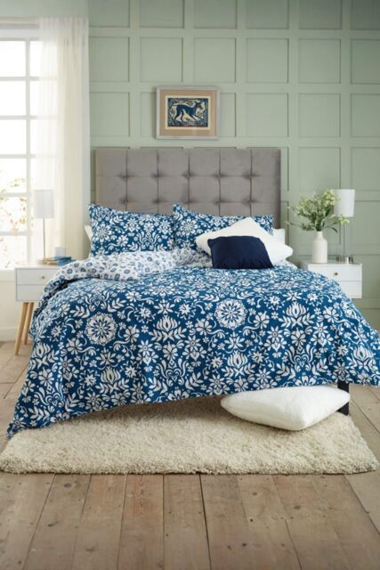 Deyongs Ornamental Tile Floral Duvet Set with Printed Fabric Bag in Blue - Size: King - image 1