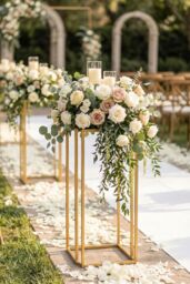 Living and Home 30cm W x 30cm D x 100cm H Golden Rectangular Metal Flower Stand for Wedding Party in Gold - Size: 30 cm W x 30 cm D x 100 cm H - thumbnail 3