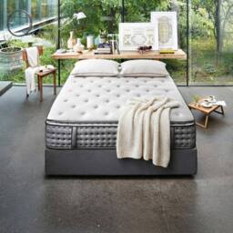 Stratus Interiors Duchess 5000 Pocket Hybrid Pillow Top Mattress - Luxury Comfort in White - Size: Super King - thumbnail 1