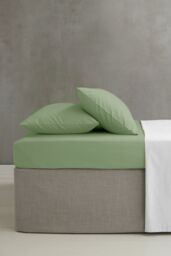 Catherine Lansfield 'Easy Iron Percale' Standard Pillowcase Pair in Light Green - Size: Standard Pillow Case - thumbnail 2