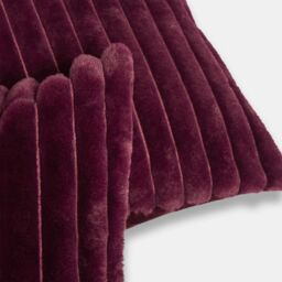 OHS 2 Pack Faux Fur Ultra Soft Thick Ribbed Square Cushion Covers, Burgundy - Size: 45 cm x 45 cm - thumbnail 3