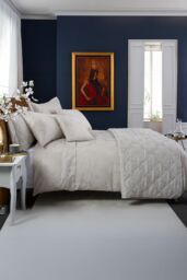 The Lyndon Company Versailles Jacquard Pillowsham Pair - 50x75cm - Decorative Damask Bed Pillow Covers - Deyongs 1846 - Size: Standard Pillow Case - thumbnail 4