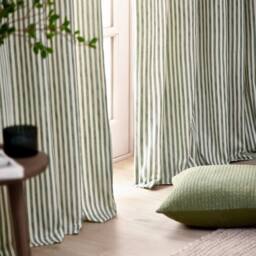 Yard Hebden 100% Cotton Blackout Eyelet Curtain Pair in Green - Size: 168 cm width x 229 cm drop - thumbnail 3