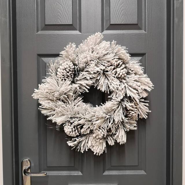 Samuel Alexander 50cm Premier Christmas Snow Flocked Door Wreath in White - image 1