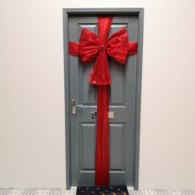 Samuel Alexander Premier 48x60cm Red Christmas Door Bow with Door Ribbon Wrap - Size: 48x60 cm - image 1
