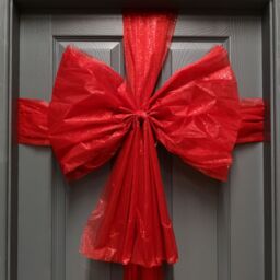 Samuel Alexander Premier 48x60cm Red Christmas Door Bow with Door Ribbon Wrap - Size: 48x60 cm - thumbnail 2