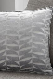 Curtina 'Kendal' Retro Geo Jacquard Woven Filled Cushion in Silver - Size: 43 cm x 43 cm - thumbnail 3