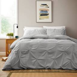 New Edge Blinds Pintuck Duvet Set in Grey - Size: King - thumbnail 1