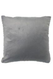 Catherine Lansfield Wolf 43cm x 43cm Cushion in Grey - Size: 43 cm x 43 cm - thumbnail 2