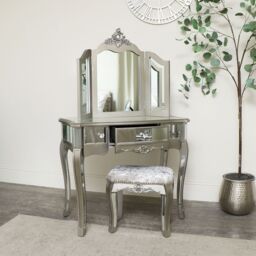 Melody Maison Ornate Mirrored 3 Drawer Dressing Table, Stool & Mirror Bedroom Furniture Set - Tiffany Range in Metallic Silver - thumbnail 6